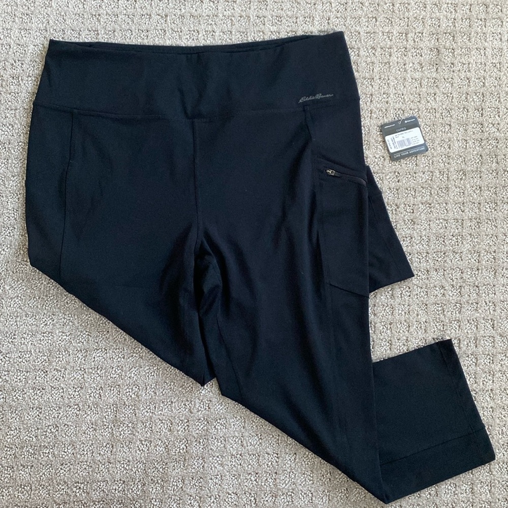 XL black capri yoga pants